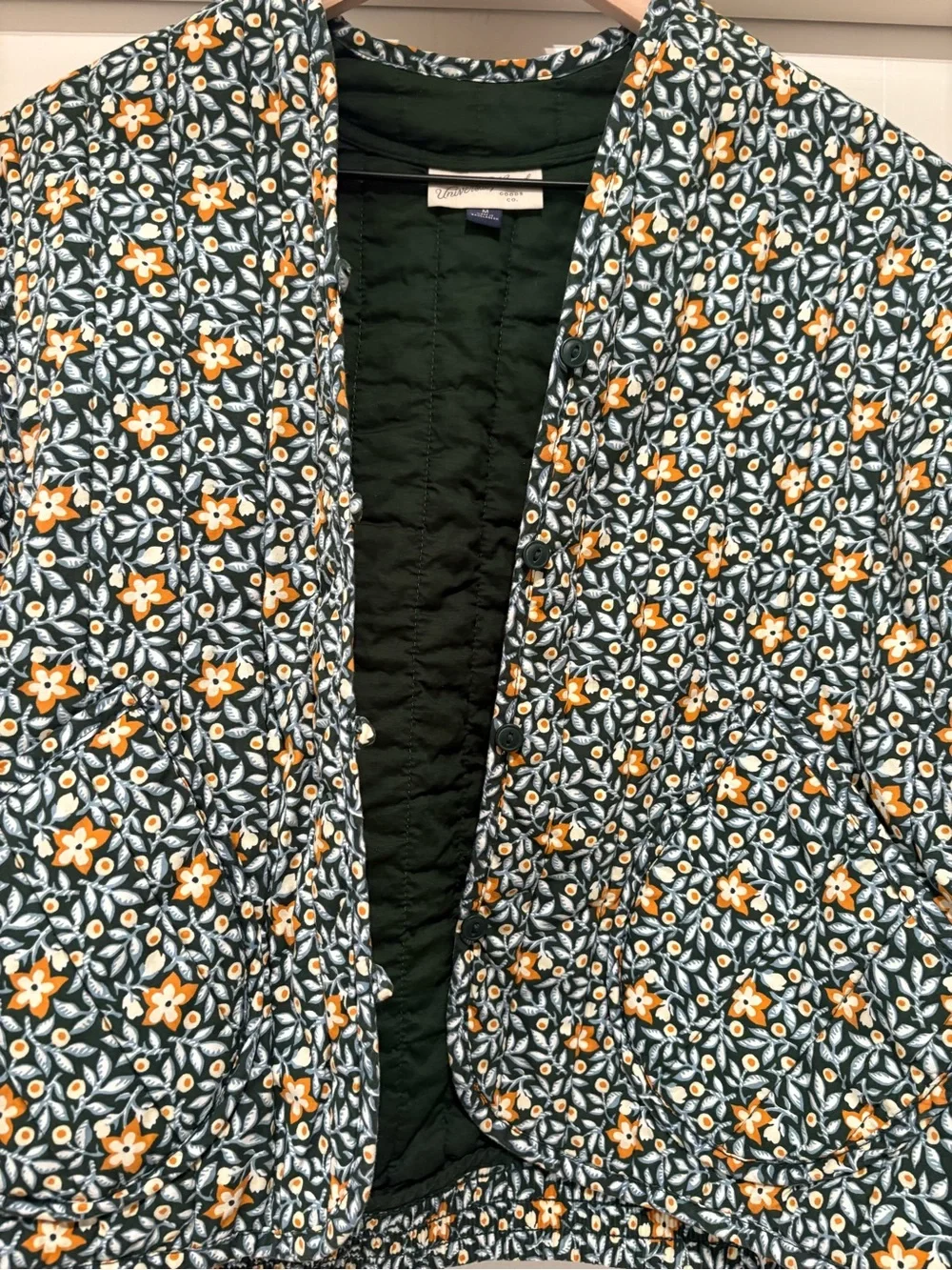 Women’s Universal Thread quilted floral jacket size M